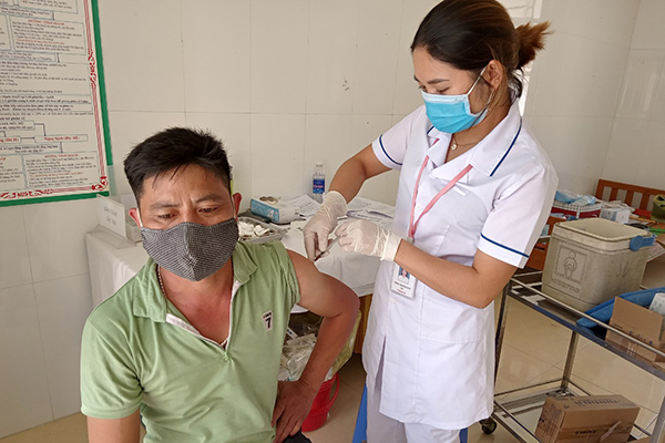 Huyện Mèo Vạc đã tiêm chủng vắc xin phòng COVID-19 cho 3.281 người