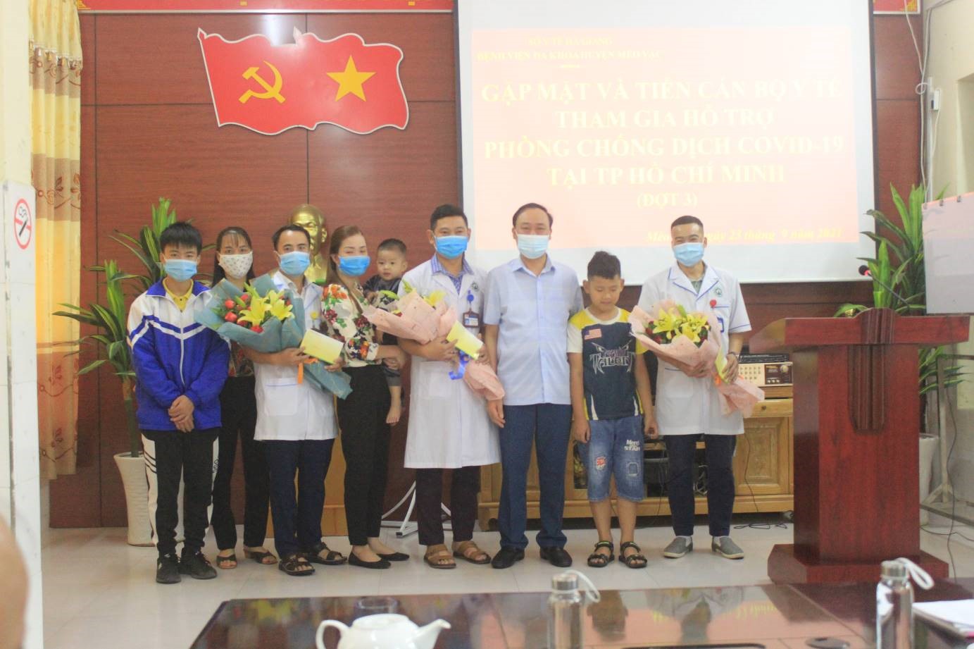 Mèo Vạc: Gặp mặt động viên cán bộ Y tế lên đường hỗ trợ thành phố Hồ Chí Minh chống dịch bệnh Covid-19