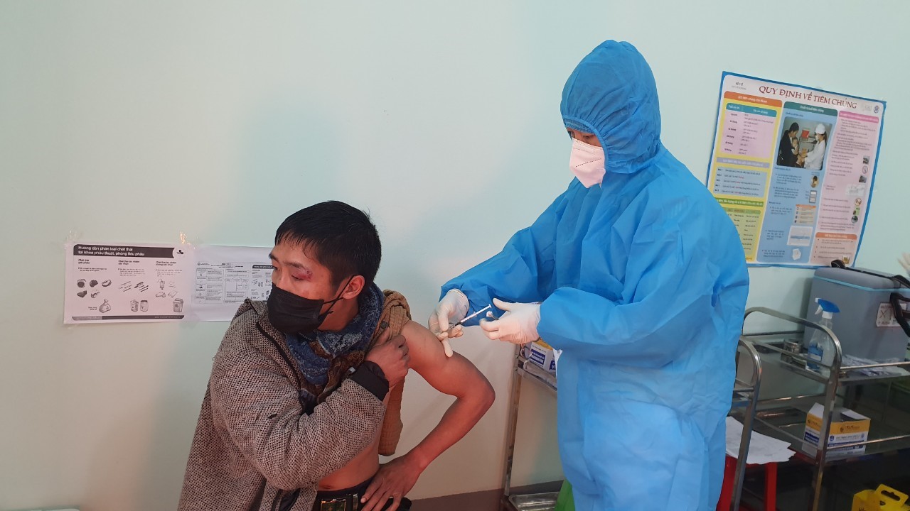 Huyện Mèo Vạc phấn đấu đạt 100% tỉ lệ tiêm chủng Vắc xin ngừa Covid-19