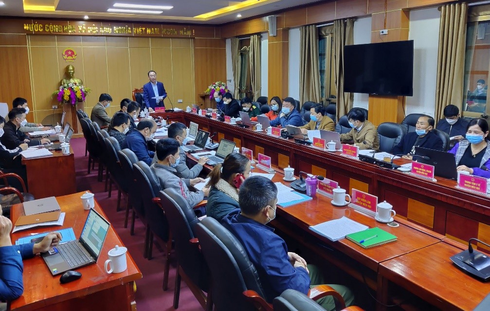 UBND huyện tổ chức phiên họp thường kỳ tháng 3