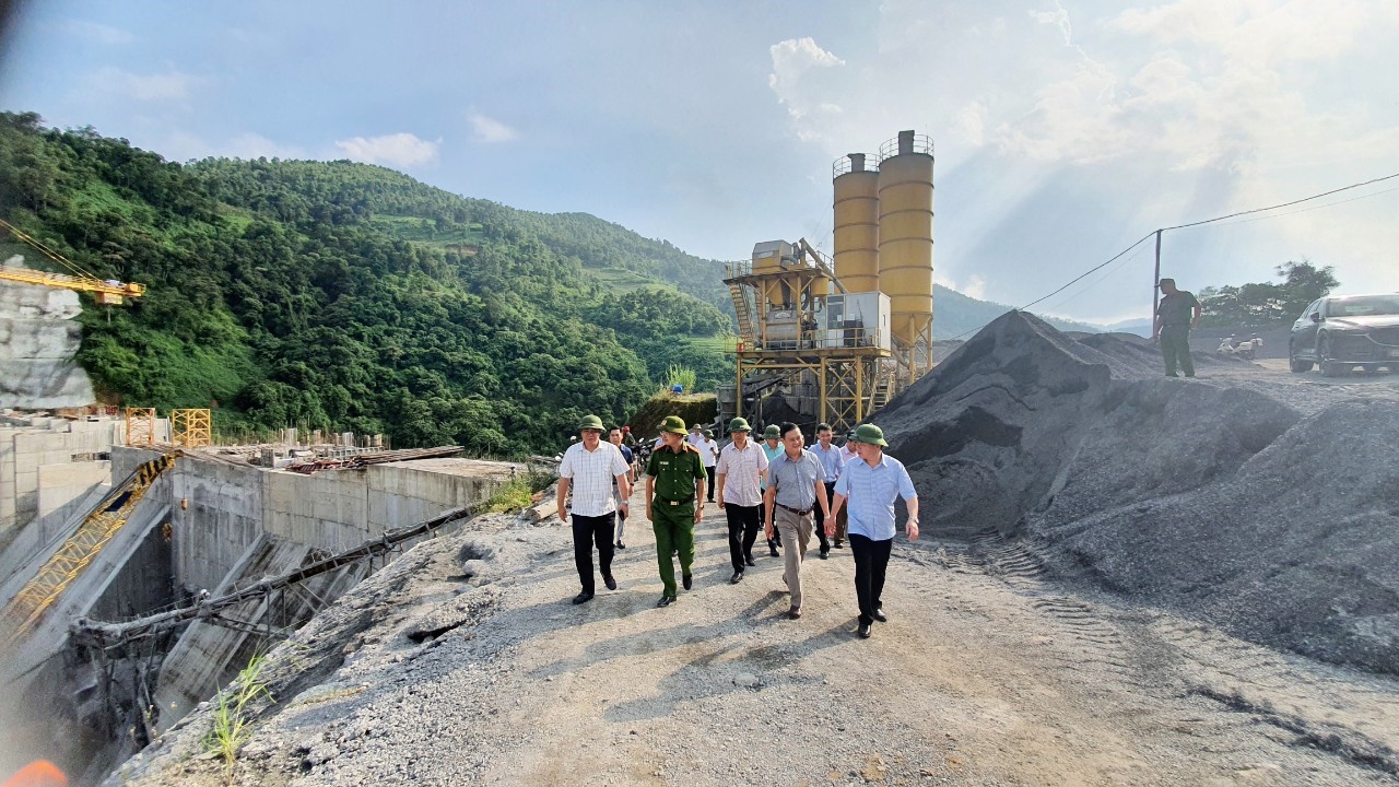 Phó Chủ tịch Thường trực UBND tỉnh - Hoàng Gia Long kiểm tra tiến độ dự án thủy điện Sông Nhiệm 3