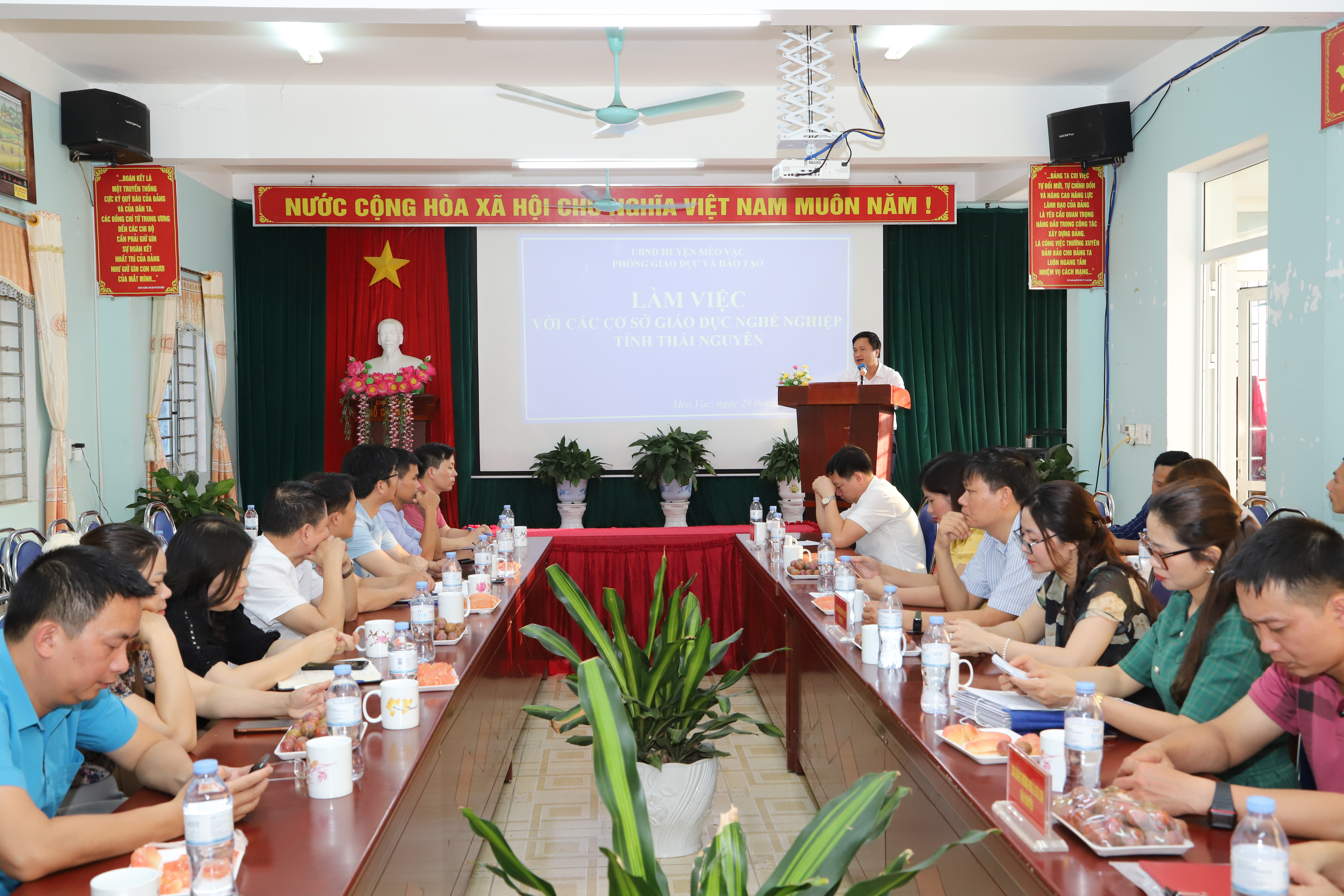Huyện Mèo Vạc làm việc với các đơn vị giáo dục nghề nghiệp tỉnh Thái Nguyên